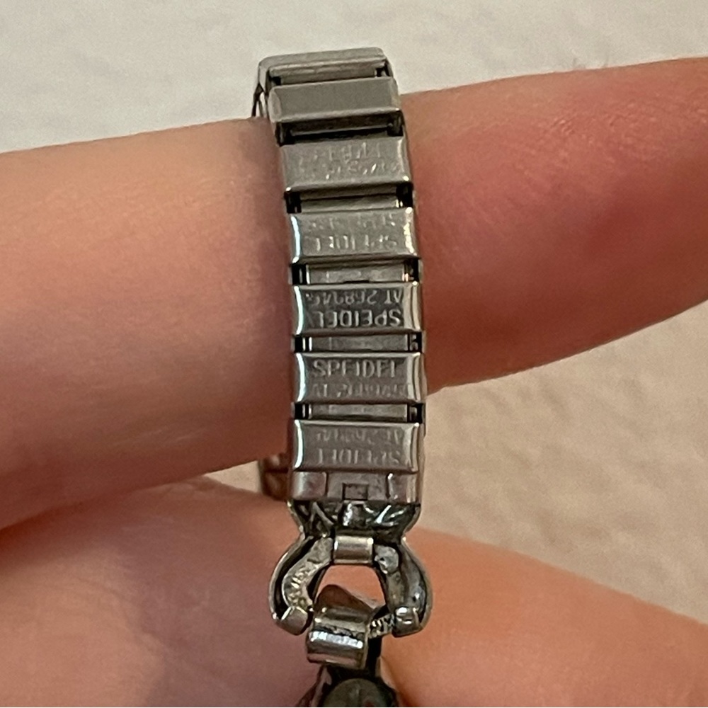 RARE VINTAGE LADIES ELGIN WRIST WATCH W/ DIAMONDS, 907 CALIBER, 17 JEWEL - Picture 6 of 9